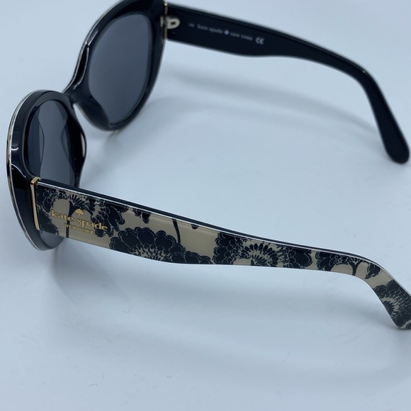 Kate Spade signature cat eye look black and white flower sunglasses frame - Picture 2 of 6